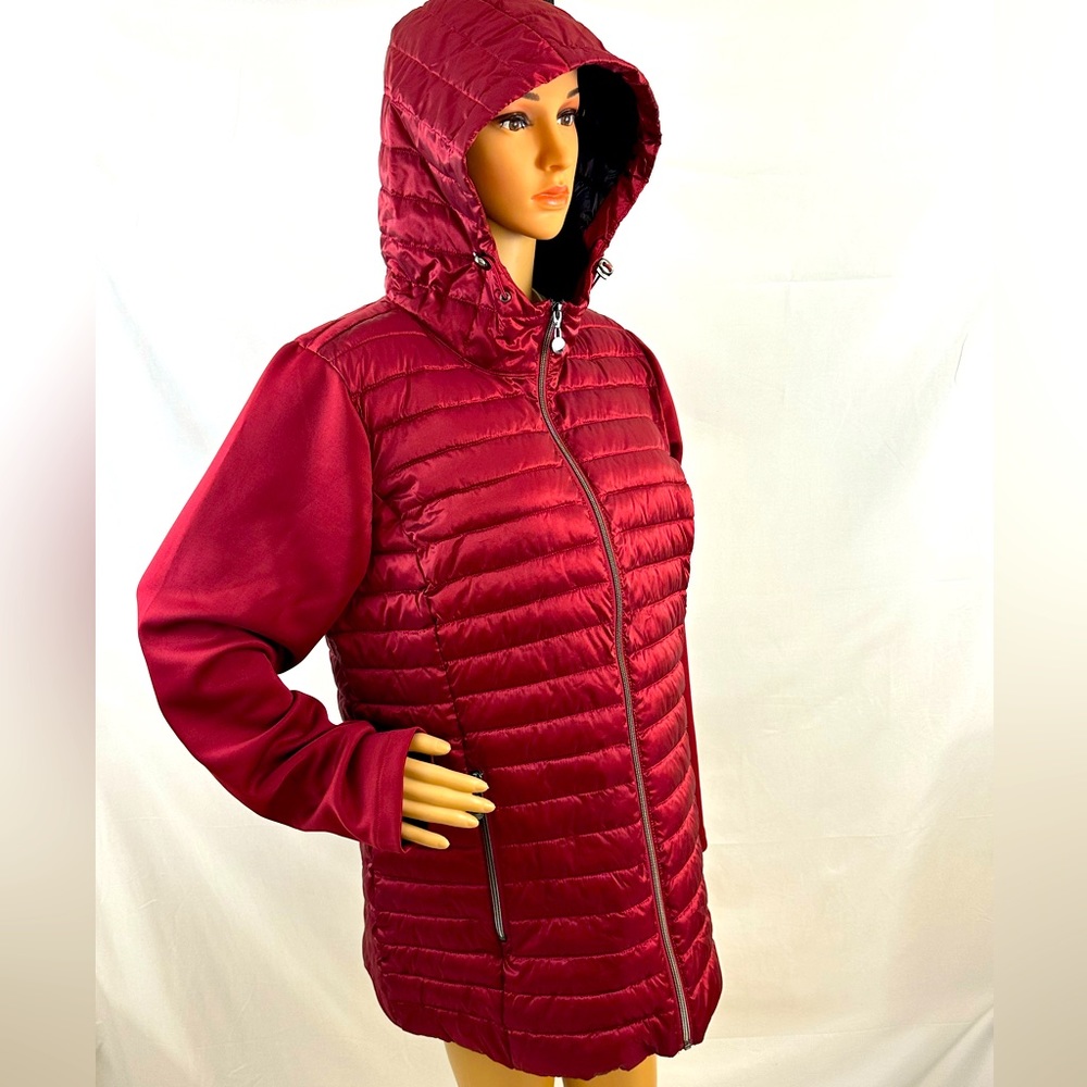 Laurier & Co. Wine Colored Gator Neck Hooded Puffer Soft Shell Sleeves L…